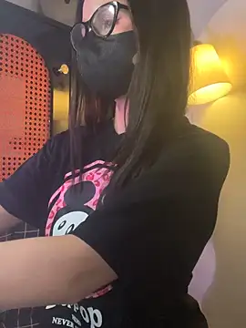 trinhvutrinh online show from April 2026 03:15:02 PM