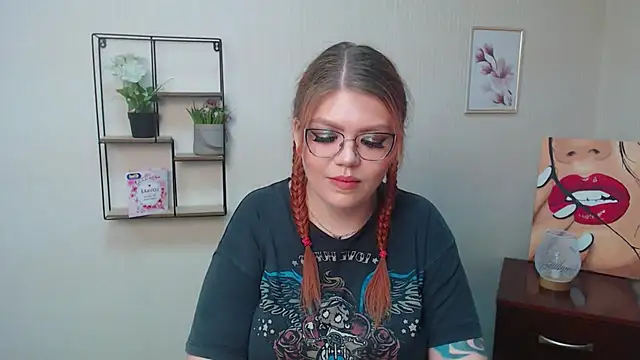 Lina ri  online show from November 2025 08:52:01 PM