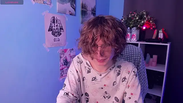 Snapshot of LeoBensyten chatting on January 2026 03:06:01 PM LeoBensyten online show from January 2026 03:06:01 PM