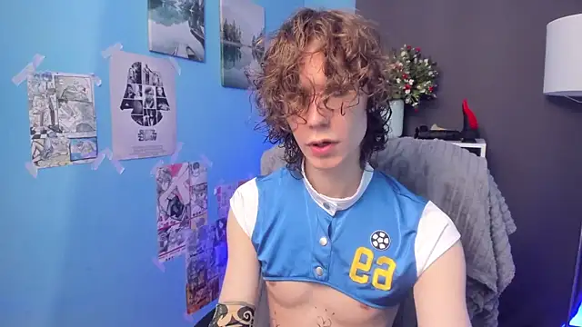 Snapshot of LeoBensyten chatting on February 2026 08:38:02 PM LeoBensyten online show from February 2026 08:38:02 PM