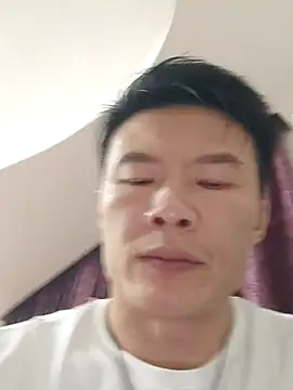 Snapshot of tian7788 chatting on April 2026 05:00:01 PM tian7788 online show from April 2026 05:00:01 PM