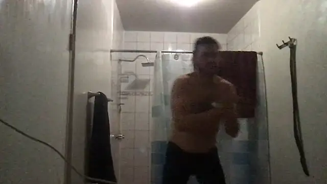 Snapshot of ezrah23 chatting on November 2025 02:39:02 AM ezrah23 online show from November 2025 02:39:02 AM