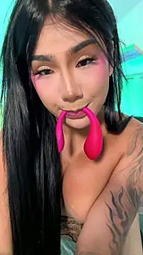 Snapshot of Vale_prado chatting on July 2026 06:10:01 PM Vale prado online show from July 2026 06:10:01 PM
