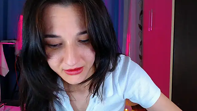 Snapshot of Dorotty_ chatting on November 2025 12:24:02 AM Dorotty  online show from November 2025 12:24:02 AM