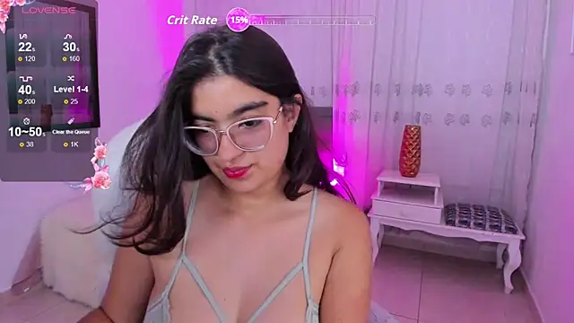 Snapshot of Luna_Jonnes1 chatting on April 2026 02:33:01 AM Luna Jonnes1 online show from April 2026 02:33:01 AM