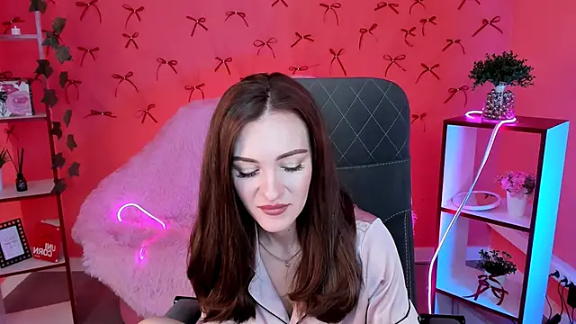 Snapshot of EdnaThomus chatting on November 2025 09:31:02 AM EdnaThomus online show from November 2025 09:31:02 AM