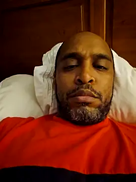 TraddyZaddy online show from October 2025 03:19:01 AM