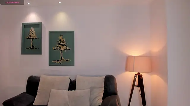 LaurentRosse1 online show from February 2026 08:36:02 PM