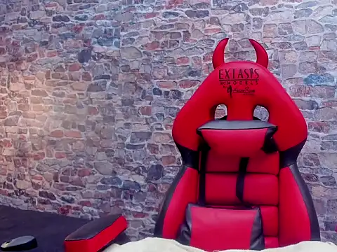 EXOTIC TRANS online show from January 2026 08:12:02 PM