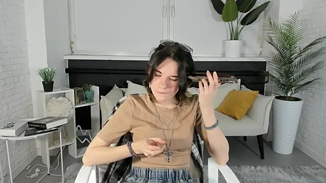 Snapshot of ClarindaKopischke chatting on November 2025 02:06:02 PM ClarindaKopischke online show from November 2025 02:06:02 PM