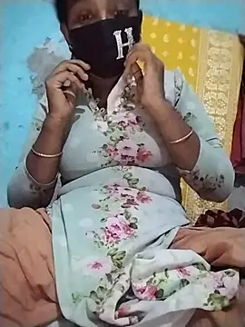 Snapshot of NAZMEN1122 chatting on November 2025 12:04:02 PM NAZMEN1122 online show from November 2025 12:04:02 PM