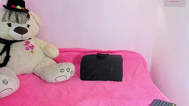 Little arii online show from November 2025 07:10:01 PM