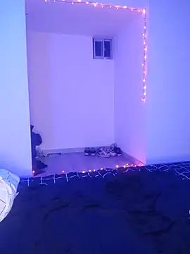 EvonyFoxxx online show from December 2025 11:46:01 PM