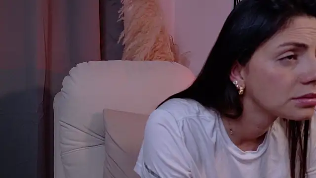 SeleneNova online show from March 2026 08:53:01 PM