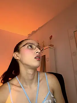 BabyLauritaa online show from January 2026 10:15:01 PM