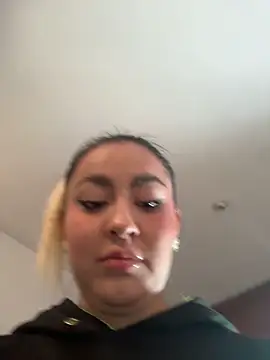 Elina Hills online show from April 2026 05:07:01 PM