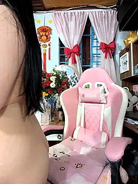 Snapshot of Okleotina9 chatting on April 2026 04:42:02 PM Okleotina9 online show from April 2026 04:42:02 PM