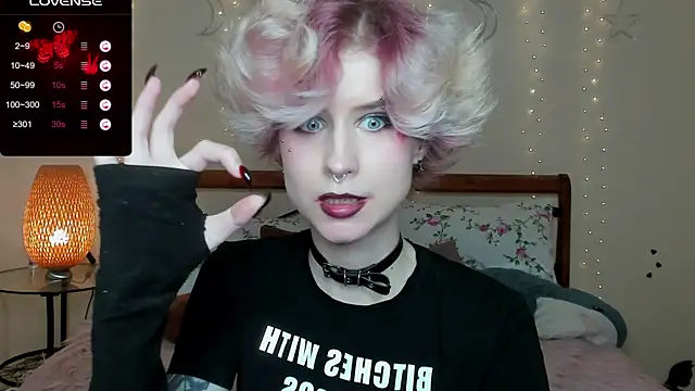 Angel Julles online show from July 2026 04:33:01 PM