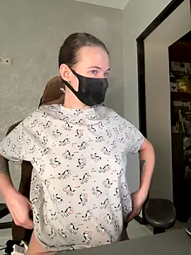 ZlatoslavaLo online show from November 2025 06:23:01 AM