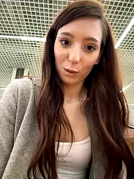 Snapshot of LilluKatten chatting on November 2025 10:15:02 AM LilluKatten online show from November 2025 10:15:02 AM