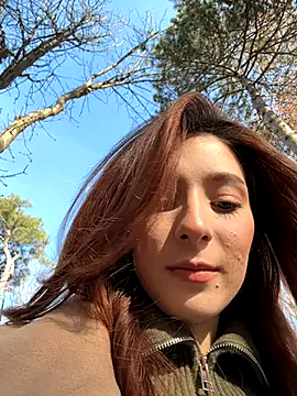 Snapshot of LilluKatten chatting on November 2025 09:45:01 AM LilluKatten online show from November 2025 09:45:01 AM