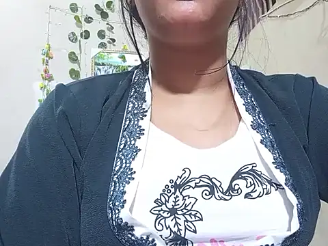 Nancy queen001 online show from November 2025 01:38:01 AM