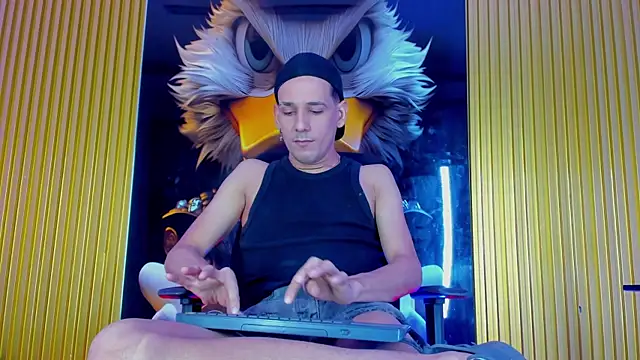 Snapshot of noah_deluxe chatting on October 2025 03:35:01 PM noah deluxe online show from October 2025 03:35:01 PM