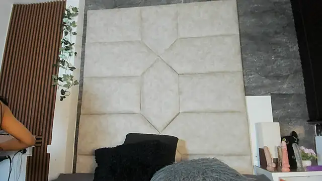 Liia Leens online show from February 2026 04:27:02 AM