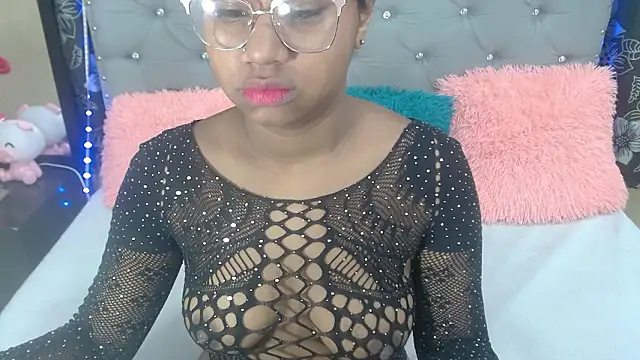 Snapshot of valentinavega18x chatting on February 2026 04:09:02 AM valentinavega18x online show from February 2026 04:09:02 AM