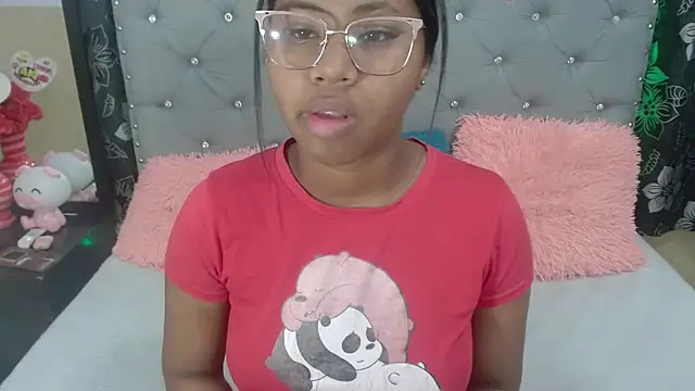 Snapshot of valentinavega18x chatting on February 2026 03:15:01 AM valentinavega18x online show from February 2026 03:15:01 AM