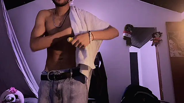 3v1l online show from November 2025 10:09:01 PM