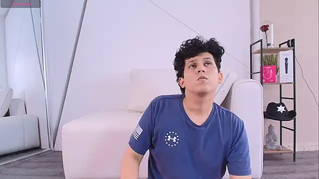 Snapshot of DamianVice chatting on November 2025 01:55:02 PM DamianVice online show from November 2025 01:55:02 PM