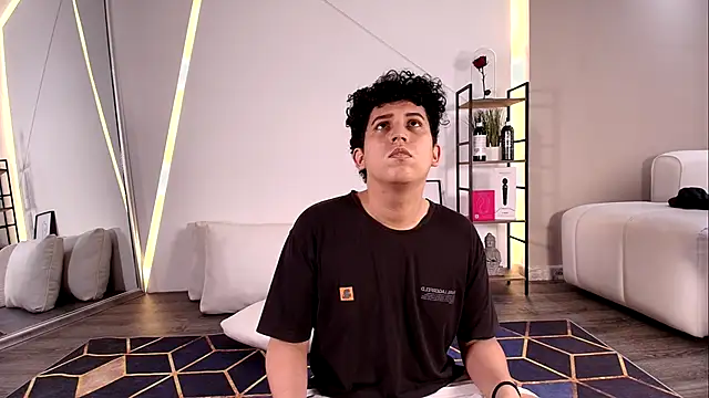 Snapshot of DamianVice chatting on November 2025 05:34:02 PM DamianVice online show from November 2025 05:34:02 PM