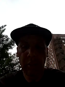 Snapshot of feoGG197 chatting on May 2026 11:34:01 PM feoGG197 online show from May 2026 11:34:01 PM