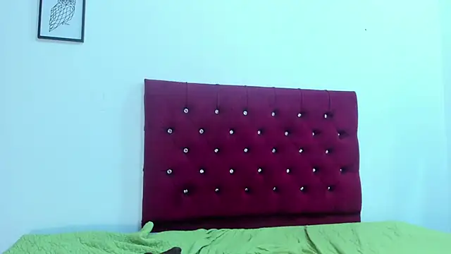 Anggie Miller online show from March 2026 11:33:01 PM