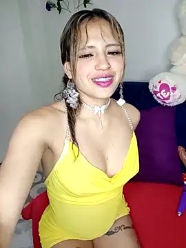 BellaChiquis  online show from November 2025 04:56:02 AM