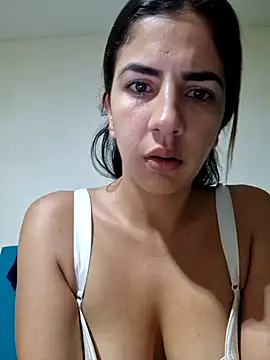 Monitaxlove online show from November 2025 08:41:02 PM