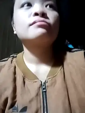 Snapshot of Serena-121 chatting on November 2025 04:23:01 AM Serena-121 online show from November 2025 04:23:01 AM