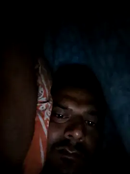 Snapshot of Your_lover_real chatting on November 2025 10:23:01 PM Your lover real online show from November 2025 10:23:01 PM