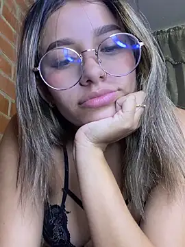 liahot69 online show from June 2026 03:37:02 AM