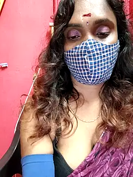 Queen-dhivya online show from December 2025 04:01:02 PM