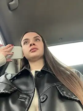 KristiRich online show from April 2026 01:18:01 PM