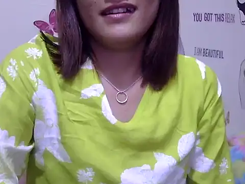 maira 33 online show from March 2026 11:46:01 AM