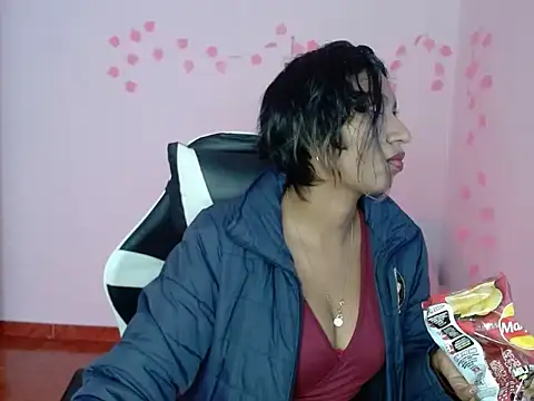 Samanta 777 online show from December 2025 08:24:02 PM