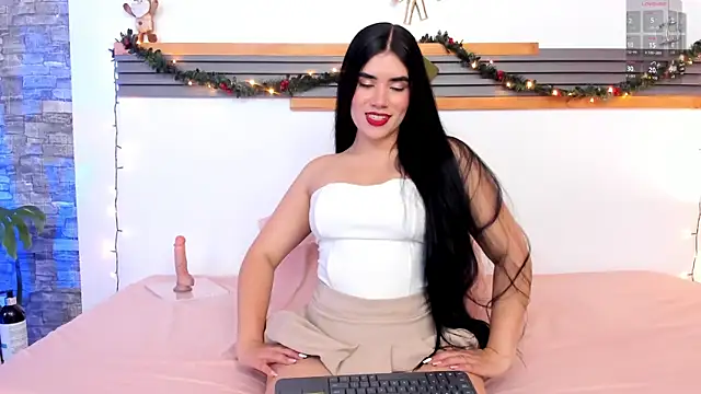 Snapshot of Oriana_03 chatting on December 2025 06:26:01 PM Oriana 03 online show from December 2025 06:26:01 PM