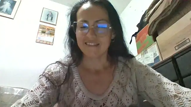 Lauryn Jones online show from March 2026 04:29:01 AM