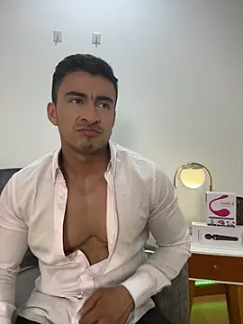 Snapshot of Chris_Clarck chatting on November 2025 07:57:01 PM Chris Clarck online show from November 2025 07:57:01 PM