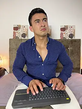 Snapshot of Chris_Clarck chatting on January 2026 08:14:01 PM Chris Clarck online show from January 2026 08:14:01 PM