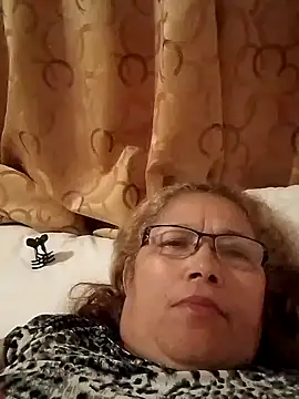 Snapshot of Cessi50 chatting on November 2025 02:43:02 AM Cessi50 online show from November 2025 02:43:02 AM