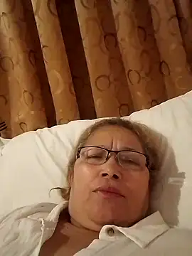 Snapshot of Cessi50 chatting on November 2025 03:15:01 AM Cessi50 online show from November 2025 03:15:01 AM